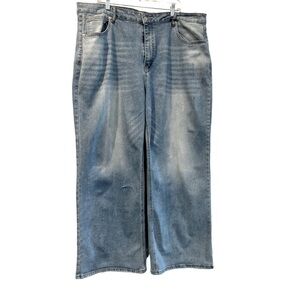 Fashion Nova Women’s 90s Wide leg Light wash jeans size 22